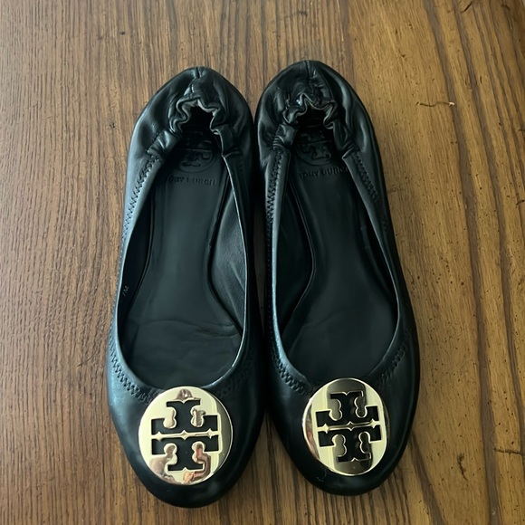 Tory Burch Shoes - Tory Burch Black Gold Medallion Ballet Flats Size 7